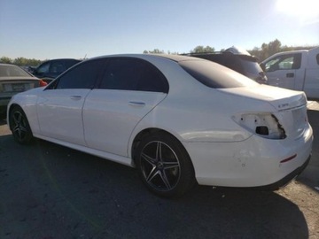 Mercedes Klasa E W213 2019 Mercedes-Benz Klasa E 2019r., 4MATIC, od ubezpieczalni 2.0 Benzyna 241KM, zdjęcie 2