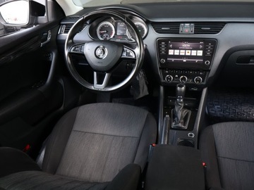 Skoda Octavia III Kombi Facelifting 2.0 TDI 150KM 2019 Skoda Octavia 2.0 TDI, Salon Polska, DSG, VAT 23%, zdjęcie 6