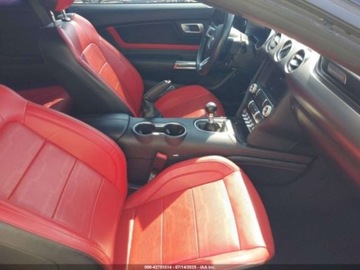 Ford Mustang VI Fastback Facelifting 5.0 Ti-VCT 460KM 2021 Ford Mustang GT Premium Fastback, 2021r., 5.0L 5.0 Benzyna 460KM, zdjęcie 8