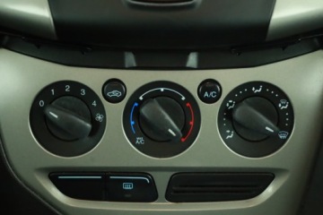 Ford Focus III Hatchback 5d 1.6 Duratorq TDCi DPF 115KM 2012 Ford Focus 1.6 TDCi, Salon Polska, Klima, zdjęcie 11