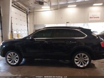 Bentley Bentayga 2017 Bentley Bentayga 2017 W12, 6.0, 4x4, od ubezpieczyciela 6.0 Benzyna 600KM, zdjęcie 12