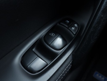 Nissan Qashqai II Crossover 1.2 DIG-T 115KM 2015 Nissan Qashqai 1.2 DIG-T, Salon Polska, Navi, zdjęcie 15