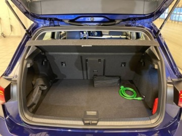 Volkswagen Golf VIII Hatchback 1.5 eTSI 130KM 2023 Volkswagen Golf TGI 2024 1.5 Hybryda Plug-in 131KM, zdjęcie 5