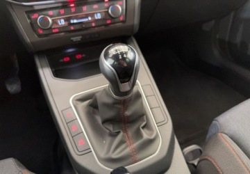 Seat Ibiza V Hatchback 5d Facelifting 1.0 TSI 110KM 2022 Seat Ibiza VAT 23 FR 1.0TSI 110KM M6 20222023 r., salon PL, I wlasciciel,g, zdjęcie 22