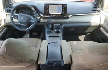 Toyota Sienna III 2024 Toyota Sienna Limited 2024 2.5l 2.5 Hybryda 245KM, zdjęcie 8