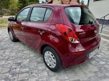 Hyundai i20 I Hatchback 5d Facelifting 1.2 DOHC 85KM 2014 Hyundai i20 Hyundai i20 2014 1.2 benzyna 180 tys. km swiezo sprowadzony, zdjęcie 4