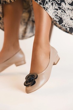БАЛЕТКИ ЖЕНСКИЕ С ДЕКОРАТИВНЫМ ЦВЕТОМ, СЛИПОНЫ, КОЖАНАЯ СТЕЛКА, размер 40