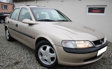 Opel Vectra B Sedan 1.6 i 16V 101KM 1997 Opel Vectra SLICZNA 1.6 16V Benzyna AUTOMAT Bo..., zdjęcie 2