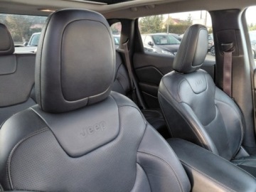 Jeep Cherokee V Terenowy 2.0 MJD 140KM 2014 Jeep Cherokee 4x4 Limited Skora Panorama Navi Klimatronik 2.0 Diesel 140KM, zdjęcie 16