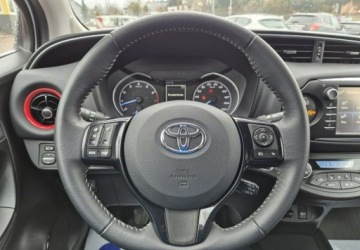 Toyota Yaris III Hatchback 5d Facelifting 2017 1.5 Dual VVT-iE 111KM 2017 Toyota Yaris Super stanTylko 99.000km 1.5 Benzyna 112KM, zdjęcie 20