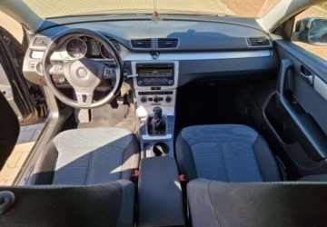 Volkswagen Passat B7 Variant 1.6 TDI CR DPF BlueMotion 105KM 2013 Volkswagen Passat Variant Volkswagen Passat Variant ver-variant-1-6-tdi-bl, zdjęcie 12