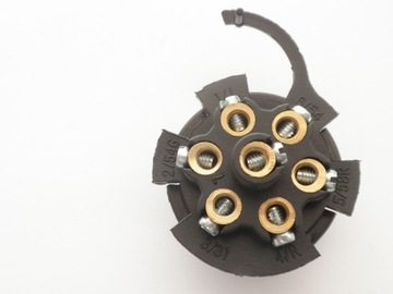 РОЗЕТКА 7-КОНТАКТНАЯ 12 В пластик АВТО 7-контактная вилка-КРЮЧОК НОВАЯ