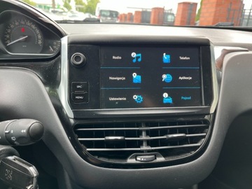 Peugeot 208 I Hatchback 5d Facelifting 1.2 PureTech 82KM 2018 Peugeot 208 1.2 benzyna 83 KM nawigacja LED zarej w PL zadbany zamia, zdjęcie 11