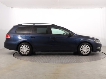 Volkswagen Passat B7 Variant 1.6 TDI CR DPF BlueMotion 105KM 2013 VW Passat 1.6 TDI, Klima, Klimatronic, Tempomat, zdjęcie 5