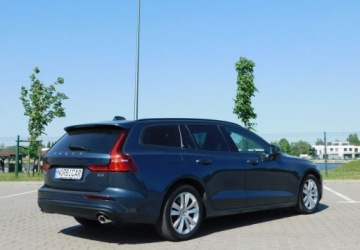 Volvo V60 II  2021 Volvo V60 z Gwarancja Bezwypadkowy Model 2022r 2.0 Benzyna 163KM, zdjęcie 3