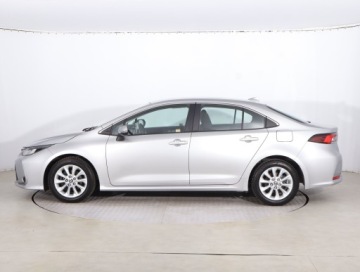 Toyota Corolla XII Sedan 1.5 VVT-i 125KM 2022 Toyota Corolla 1.5 VVT-i, Salon Polska, zdjęcie 2
