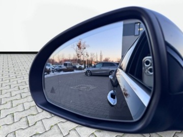 Mercedes Klasa C W206 Limuzyna 1.5 200 204KM 2023 Mercedes-Benz Klasa C C 200 AMG Panorama Kamera 360 HUD Night MBUX, zdjęcie 22