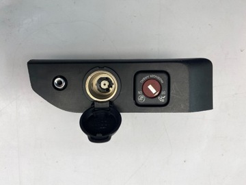 EXPERT III GNIAZDO 12V AUX