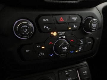 Jeep Renegade 2019 Jeep Renegade Limited 4x4 automat panorama hak, zdjęcie 26