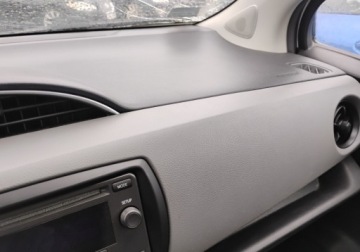 Toyota Yaris III Hatchback 5d Facelifting 2017 1.5 Dual VVT-iE 111KM 2018 Toyota Yaris 2018r, 1.5 Benzyna. Uszkodzony przod. 1.5 Benzyna 112KM, zdjęcie 14