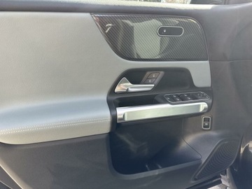 Mercedes GLB SUV 1.3 200 163KM 2023 Mercedes-Benz GLB 200 AMG / Keyless-GO / Multibeam, zdjęcie 19