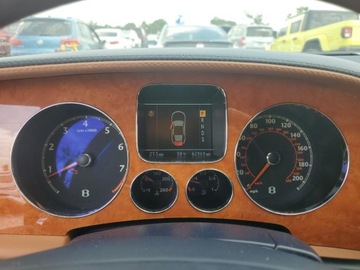 Bentley Continental I 2006 Bentley Flying Spur 2006 6.0l 6.0 Benzyna 552KM, zdjęcie 9
