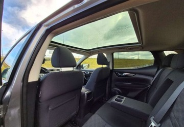 Nissan Qashqai II Crossover 1.2 DIG-T 115KM 2014 Nissan Qashqai Nissan Qashqai 1.2 DIG-T N-Vision 1.2 Benzyna 115KM, zdjęcie 4