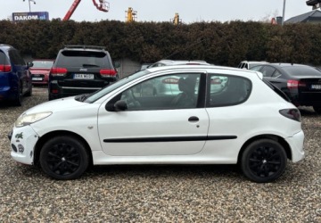 Peugeot 206 2009 Peugeot 206 plus 2009 r. 1.4 Diesel 68KM, zdjęcie 2