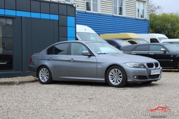 BMW Seria 3 E90-91-92-93 Limuzyna E90 318i 143KM 2009