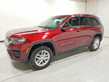 Jeep Grand Cherokee V 2025 Jeep Grand Cherokee LAREDO 2025 3.6 Benzyna 293KM, zdjęcie 1
