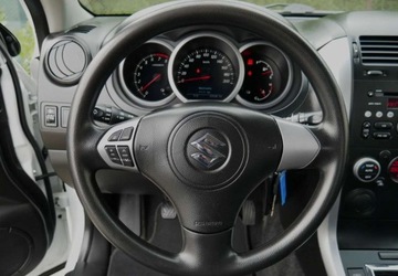 Suzuki Grand Vitara II SUV 3d Facelifting 2012 1.6 VVT 106KM 2014 Suzuki Grand Vitara Suzuki Grand Vitara 1.6 City 1.6 Benzyna 106KM, zdjęcie 27