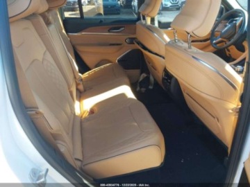 Jeep Grand Cherokee V 2023 Jeep Grand Cherokee Summit Reserve 2023 3.6 Benzyna 293KM, zdjęcie 12