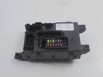 БЛОК ПРЕДОХРАНИТЕЛЕЙ PUNTO GRANDE 00517817570