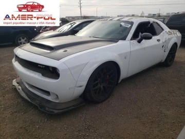 Dodge Challenger III 2016 Dodge Challenger 2016 SRT HellCat 6.2 Benzyna 707KM