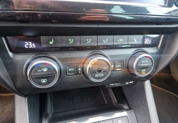 Skoda Octavia III RS Kombi 2.0 TDI 184KM 2014 Skoda Octavia 2,0184KMRSXenonNaVI 2.0 Diesel 184KM, zdjęcie 24