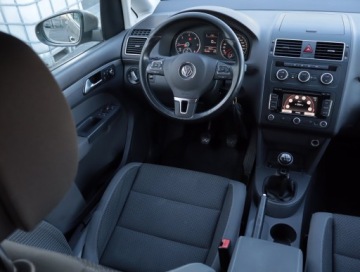 Volkswagen Touran II 2.0 TDI 140KM 2012 VW Touran 2.0 TDI, Navi, Klima, Klimatronic, zdjęcie 6