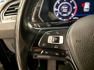 Volkswagen Tiguan II SUV 2.0 TDI 150KM 2018 Volkswagen Tiguan II 2.0 VW Nawi, Kamera, ACC, Asystent pasa, zdjęcie 16