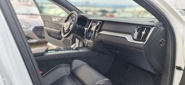 Volvo S60 III 2024 Volvo S60 B5 AWD plus dark benzyna hybryda, zdjęcie 11