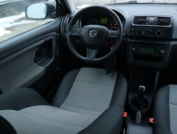 Skoda Fabia II Kombi Facelifting 1.6 TDI CR DPF 75KM 2014 Skoda Fabia 1.6 TDI, Salon Polska, Klima,ALU, zdjęcie 6