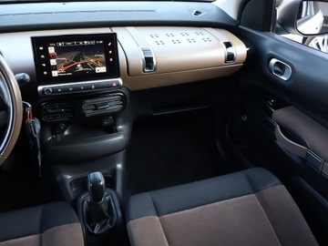 Citroen C4 Cactus Crossover Facelifting 1.2 PureTech 82KM 2018 Citroen C4 Cactus 1.2 PureTech, Salon Polska, zdjęcie 7