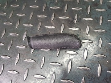 DRŽÁTKO PÁKA BRZDY RUČNÍ KŮŽE BMW E53 X5