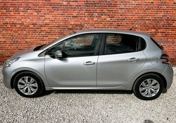 Peugeot 208 I Hatchback 3d 1.2 VTI 82KM 2013 Peugeot 208 Czujniki Kamera niski przebieg Gwarancja w cenie WarszawaVLAV, zdjęcie 36