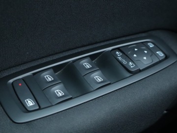 Renault Megane IV Hatchback 5d  Facelifting 1.3 TCe 115KM 2020 Renault Megane 1.3 TCe, Salon Polska, Serwis ASO, zdjęcie 15