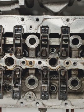 ГОЛОВКА КРЫШКА ВАЛА ДВИГАТЕЛЯ FIAT DUCATO 2.3 JTD