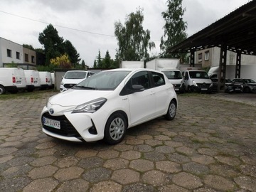 Toyota Yaris III 2017 Toyota Yaris Hybrid 100 Active