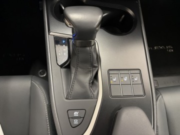 Lexus UX Crossover Facelifting 2.0 250h 184KM 2023 Lexus UX 250h GPF F Sport Design 2WD Lexus UX 250h, zdjęcie 16