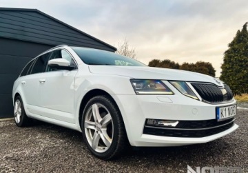 Skoda Octavia III Scout Kombi 2.0 TDI 150KM 2017 Skoda Octavia Bezwypadkowy, FV23, 4x4, DSG, KredytowanieLeasing, gw.12m ge, zdjęcie 2