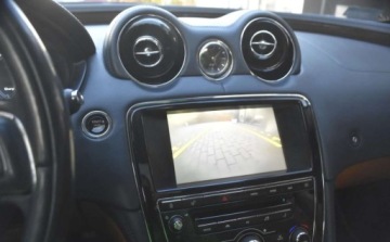 Jaguar XJ VII X351 Sedan SWB 3.0L V6D 600 275KM 2015 Jaguar XJ Jaguar XJ 3.0 V6 S Premium Luxury 3.0 Diesel 275KM, zdjęcie 15