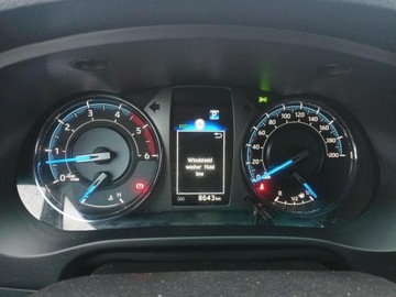 Toyota Hilux VIII Podwójna kabina Facelifting 2.8 D-4D 204KM 2023 Toyota Hilux 2.8 D-4D Double Cab Invincible Sport, zdjęcie 19