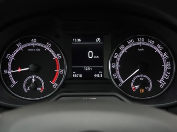 Skoda Octavia III Liftback Facelifting 1.5 TSI ACT 150KM 2019 Skoda Octavia 1.5 TSI, Salon Polska, Klima, zdjęcie 10